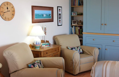 Canoe Cove Cottage | BEACH HOUSE