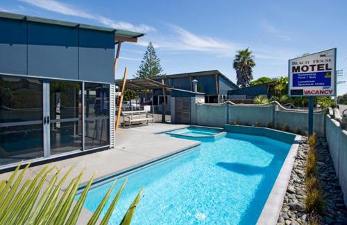 Papamoa Beach Hotel | Beach House Motel