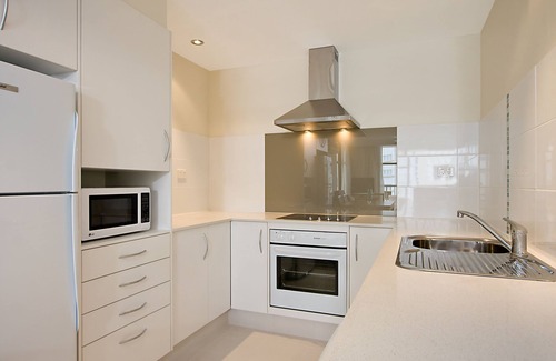 Coolangatta Hotel | Beach House Seaside Resort Coolangatta