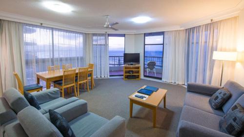 Coolangatta Apartment | Beach House Seaside Resort