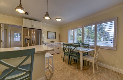 Beach Club Colony House | BEACH HOUSE WITH PRIVATE SALTWATER POOL & SPA + WALK TO BEACH