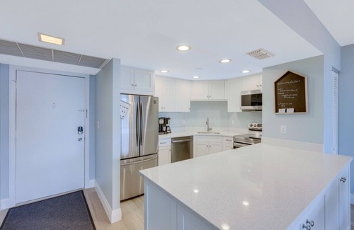 Vanderbilt Beach Condo | Beach Life Included