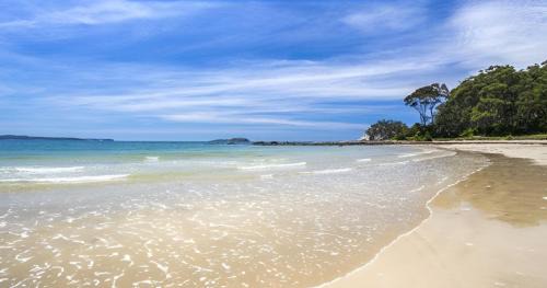 Surf Beach Apartment | Beach-Pool-Tennis-Ocean Views-All at Your Door