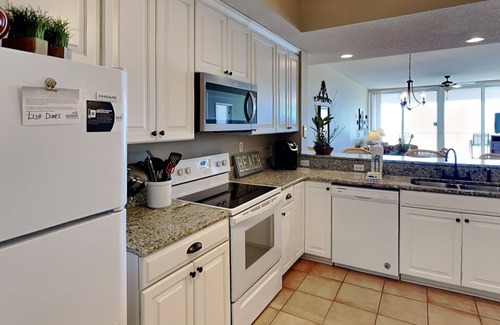 Navarre Beach Condo | Beach Regency #103 | Gulf Front Views + Pool!