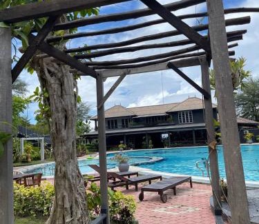 Pulau Perhentian Besar Resort | Beach Resort - Arwana Perhentian X Bluestar