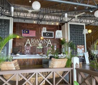 Pulau Perhentian Besar Resort | Beach Resort - Arwana Perhentian X Bluestar