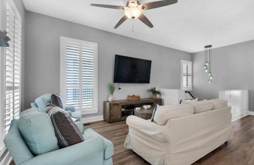 Miramar Beach House | Beach Retreat Cottage 116