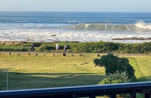 Kidd's Beach Apartment | Beach Rock Cottage