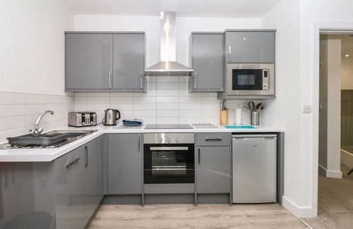 Teignmouth Cottage | BEACH ROSE, family friendly, country holiday cottage in Teignmouth