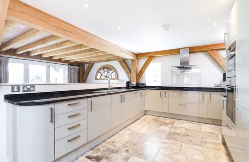 Bembridge House | Beach Side - a house that sleeps 8 guests in 4 bedrooms