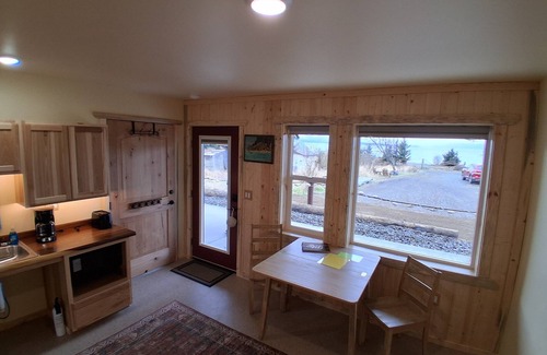 Homer Apartment | BEACH SUITE, BEACH WALK INN in charming Old Town ADA-accessible, BRAND-NEW,