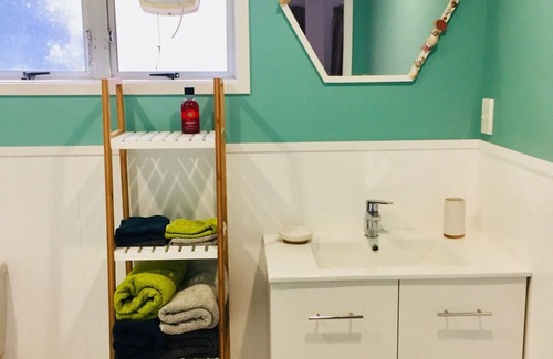Papamoa Beach House | Beach Vibes in Papamoa - a minute walk to the BEACH!!
