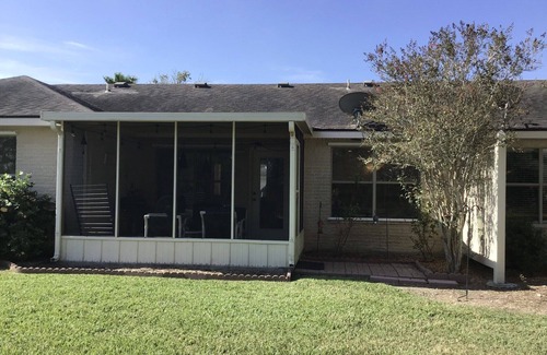 Laguna Vista Villa | Beach Vibes Only Villa- 10 PH