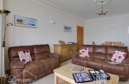Weymouth House | Beach View Apartment 3