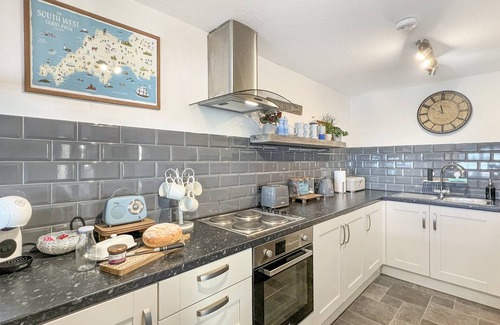 Minehead Apartment | Beach View Cottage in Minehead