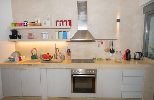 Kanatadika Villa | Beach Villa Next To The Waves!