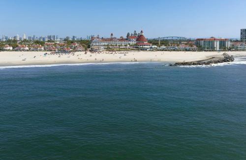 Coronado Resort | Beach Village at The Del, LXR Hotels & Resorts