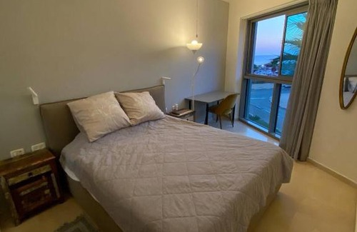 Herzliya Pituach Apartment | BeachFornt luxury suite
