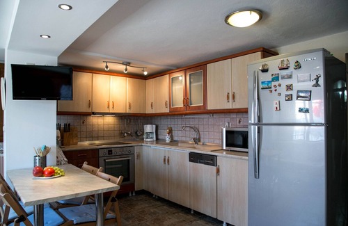 Aristotelis Apartment | Beachfront 2 Bedroom Apartment - Villa Chara