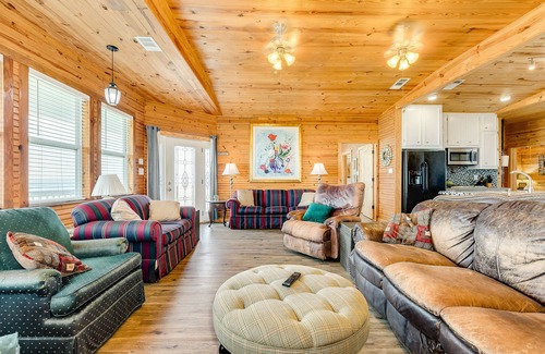 Port Bolivar House | Beachfront 4BR | Stunning Ocean Views l Cargo Lift | Fenced Yard