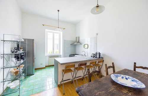 Chiaia Apartment | [Beachfront Apartment] Prestigious 200 square meters