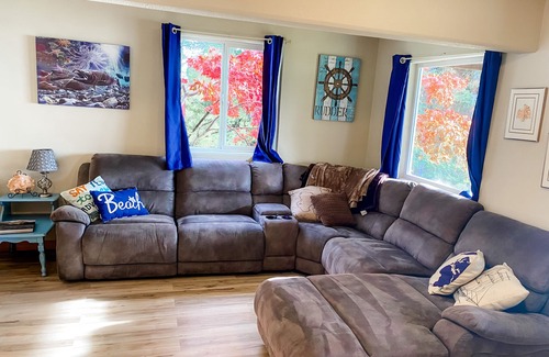 Ketchikan Apartment | Beachfront Apartment