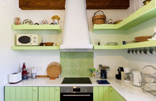 Paros Villa | Beachfront - Authentic- Idyllic- Relaxing -Homey - Sleeps 9 - Close to Naoussa