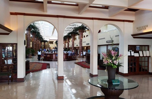 St. Pete Beach Resort | Beachfront Bliss: 1 BR Deluxe, Sleeps 6, 2 BA, Balcony, Wet Bar!