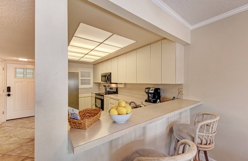 Holmes Beach Condo | Beachfront Condominium on the white sandy beach of Anna Maria Island.