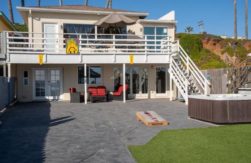 Townsite Apartment | BEACHFRONT COTTAGE LOWER UNIT