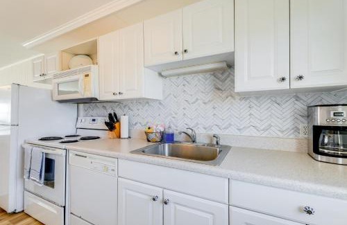 Indian Beach House | Beachfront Emerald Isle Vacation Rental with Deck!