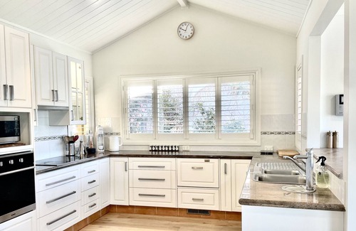 Long Beach House | Beachfront five bedroom home with pool and ocean views