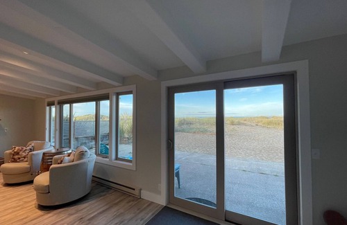 Bayshore House | Beachfront Home! Spacious 3BR/3BA + Private Beach Access! Dogs OK.