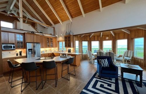 Cohassett Beach House | Beachfront home with majestic ocean views.