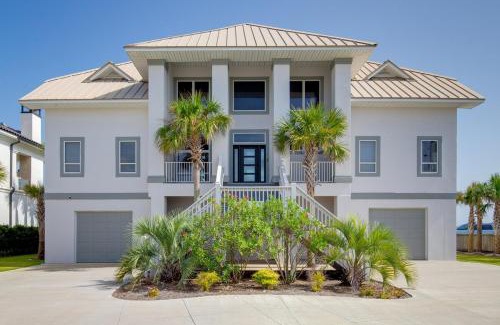 Navarre Beach House | Beachfront Luxury Estate Sleeps 20 & Allows Events