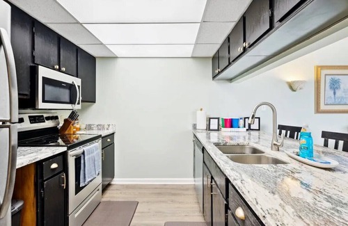 Panama City Beach Hotel | Beachfront Oasis- Peak Location