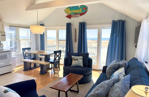 North Truro Cottage | Beachfront on our private beach! Siren Cottage - Pipers' Shore