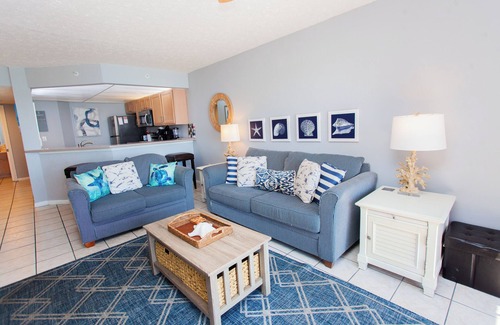 Biltmore Beach Condo | Beachfront | Pool & Gulf Views + FREE BEACH CHAIRS | Summerhouse 1005A