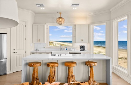 Sands Of Kahala Beach House | Beachfront | Pool | Sleeps 16