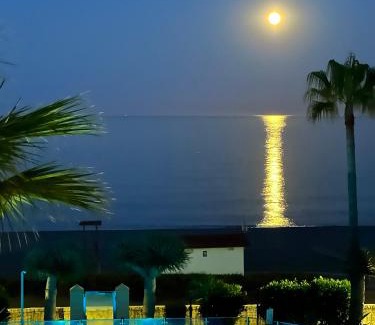 Marina de Casares Apartment | Beachfront & Sea View Holiday Apartment - Sea, Mountains and City Right in Front of You