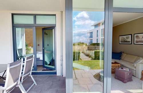 Pelzerhaken Apartment | Beachfront vacation apartment B-02 in Pelzerhaken with terrace and sea view