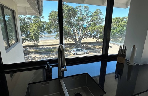 Kohimarama Villa | Beachfront Villa - Kohi Del Mar