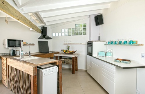 Cul de Sac Villa | Beachfront villa with pool in Cul de Sac