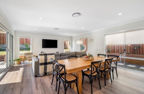 Lake Cathie House | Beachside Bliss