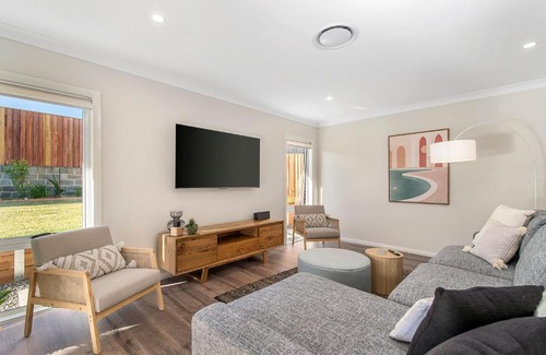 Lake Cathie House | Beachside Bliss