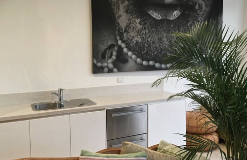 Warilla House | BEACHSIDE BLISS- Warilla