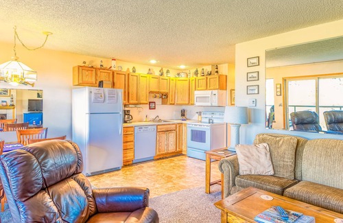 Moclips Condo | Beachside Condo next to the Moclips River