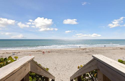 Melbourne Beach House | Beachside Deluxe