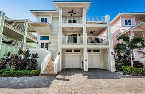 Indian Rocks Beach House | Beachside Luxury Home