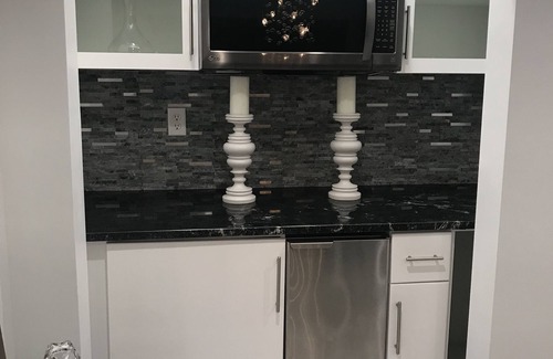 Boardwalk House | BEACHSIDE peninsula pvt house, POOL-HOT TUB, Steps to Beach, Quiet, Allergy-free